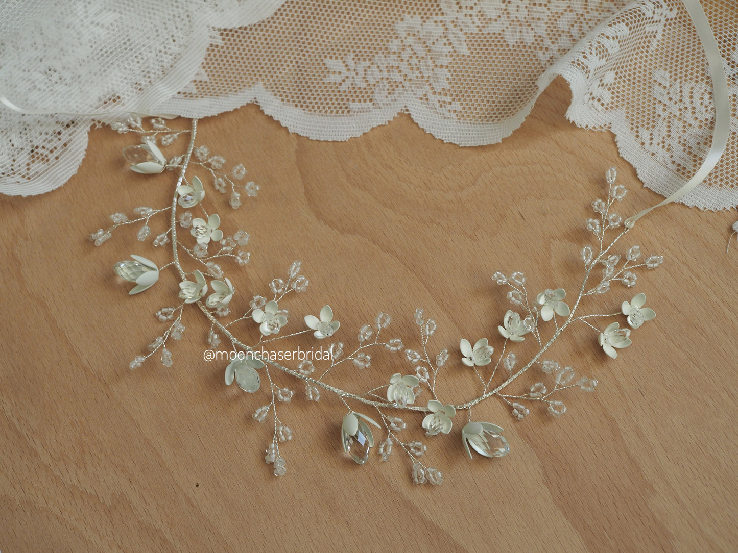 Gyöngyös-virágos hajdrót, hajdísz esküvőre- Christine