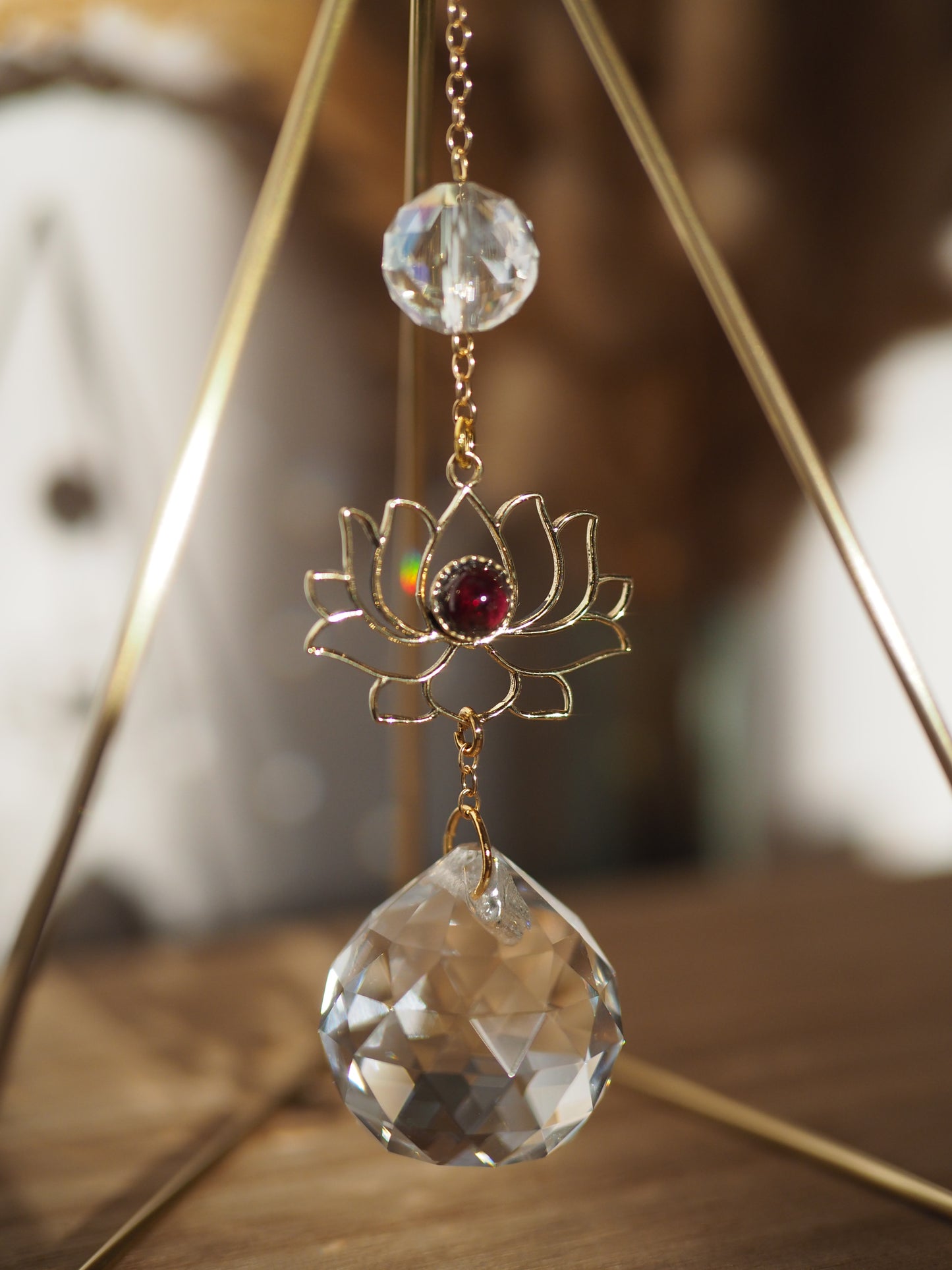 Lótusz virágos - Asztali prizma napfogó kristály dekoráció