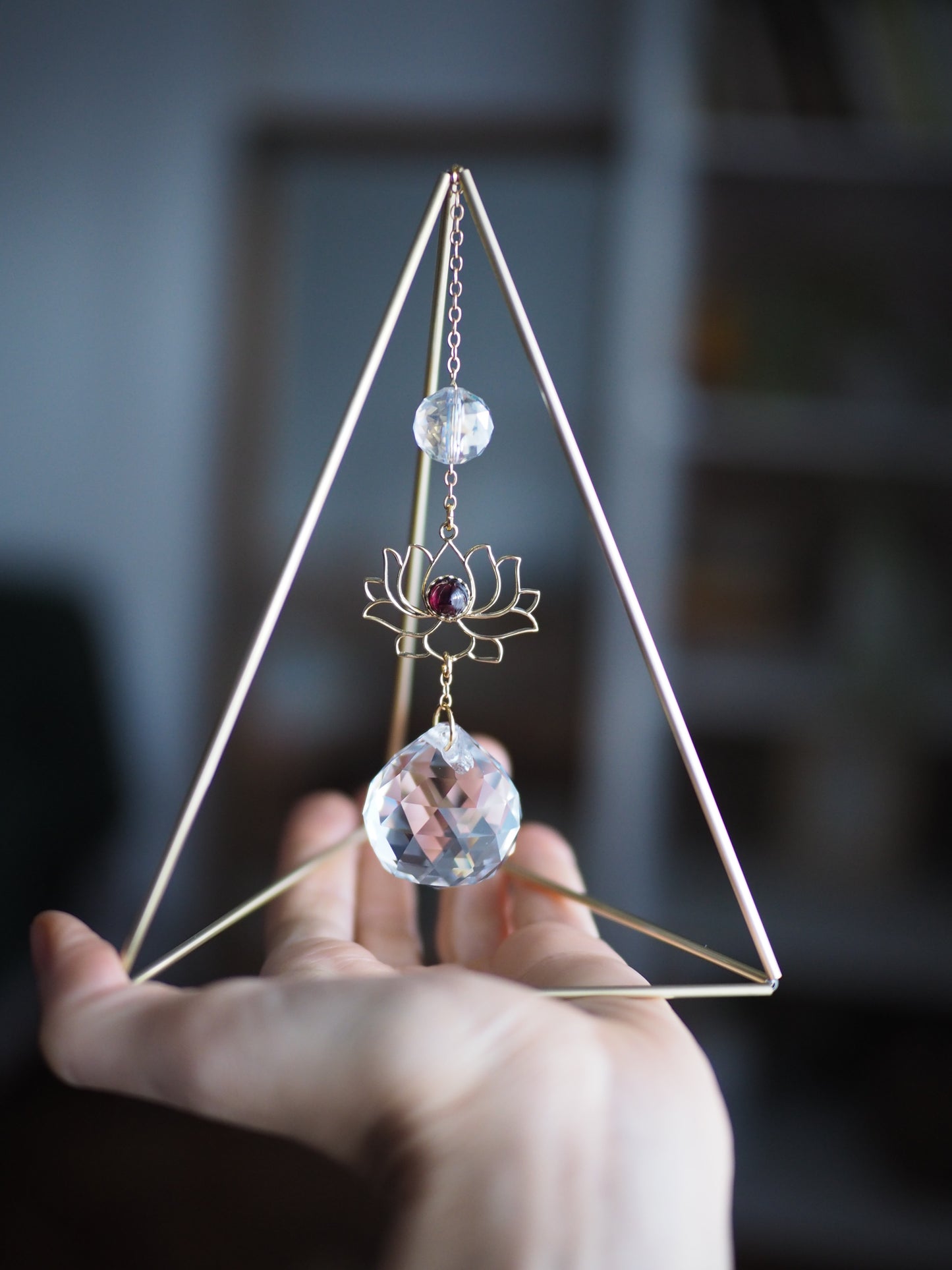 Lótusz virágos - Asztali prizma napfogó kristály dekoráció