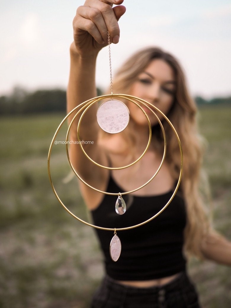 Miya-19cm/7,4″ gold circle Wall hanging/suncatcher with two big rose quartz pendant, housewarming gift